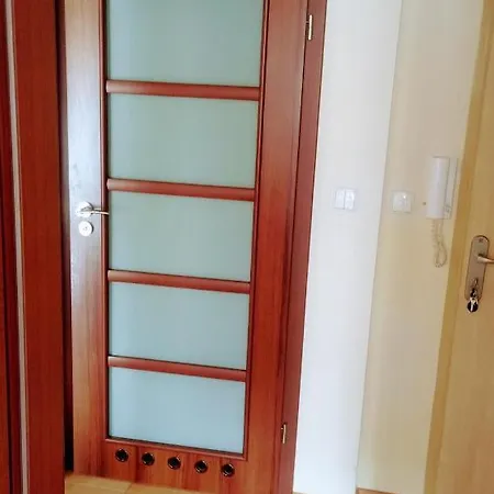 Apartment Piekne Mieszkanie 20 Min Od Centrum Warszawy Parzniew